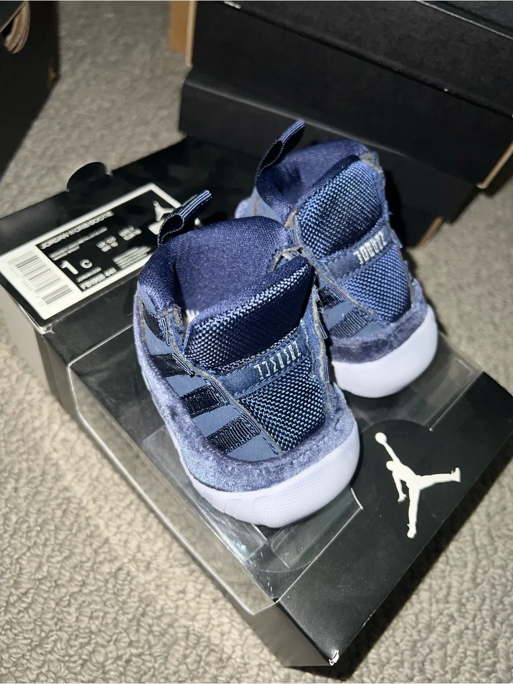 Jordan Toddlers' Navy and White Mini Sneakers